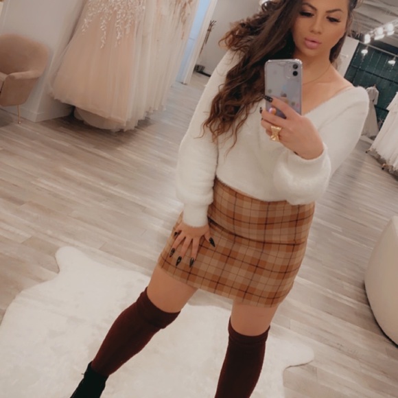 Meet your Posher, Christina - Picture 1 of 1